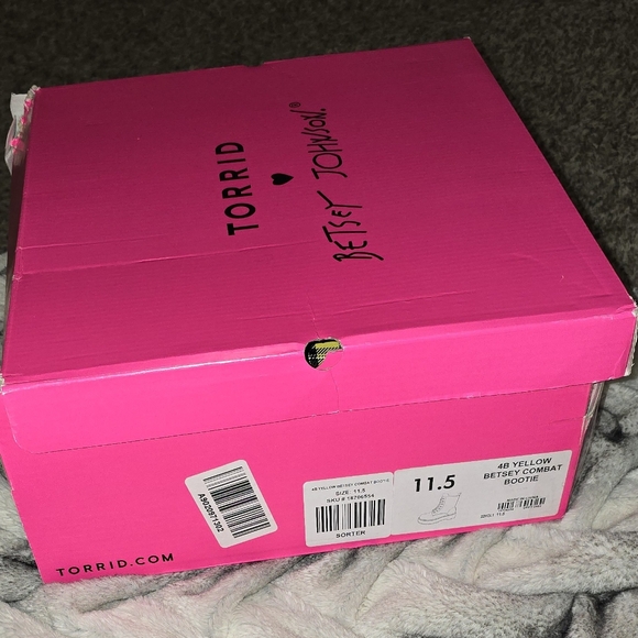 TORRID x Betsey Johnson sz 11.5 Combat Bootie - Picture 12 of 12